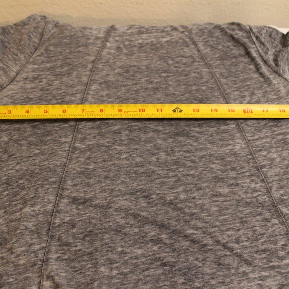 Cyrus  long sleeve loght weight top - Picture 3 of 6